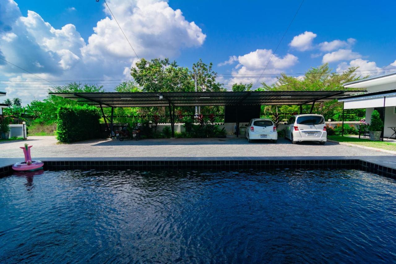 Oyo 533 Runya Poolvilla Prachuap Khiri Khan Exterior foto